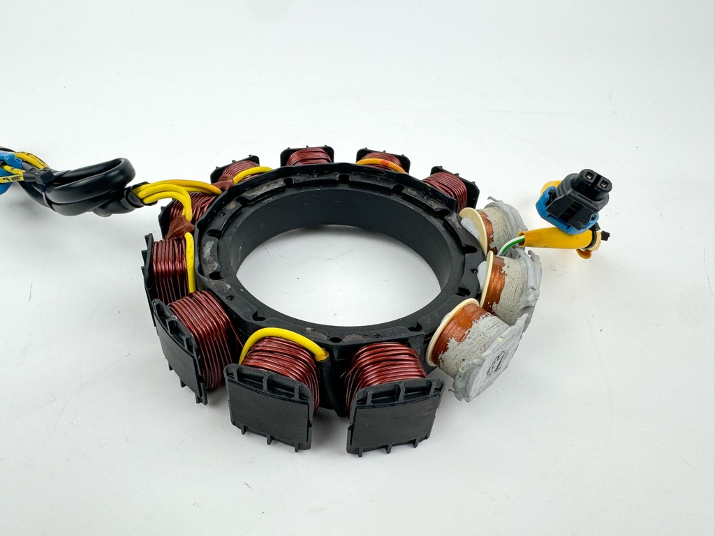 2003 Mercury 150 HP 2 Stroke Outboard Stator Assembly 858404T4 OEM