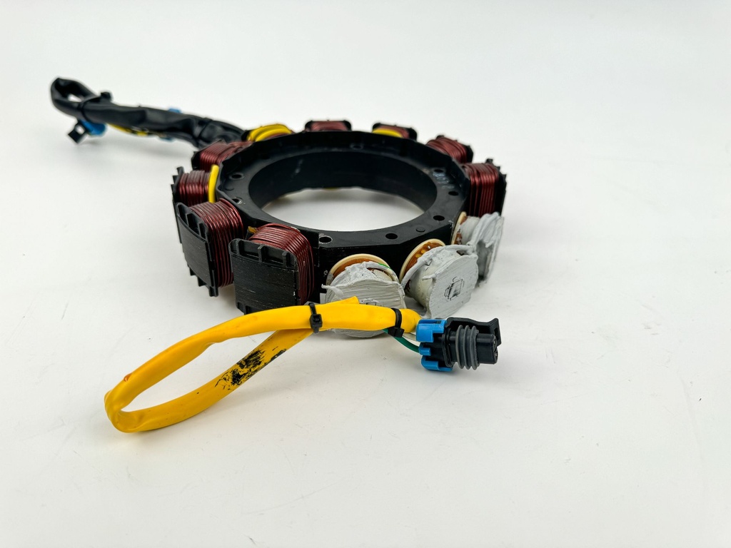 2003 Mercury 150 HP 2 Stroke Outboard Stator Assembly 858404T4 OEM