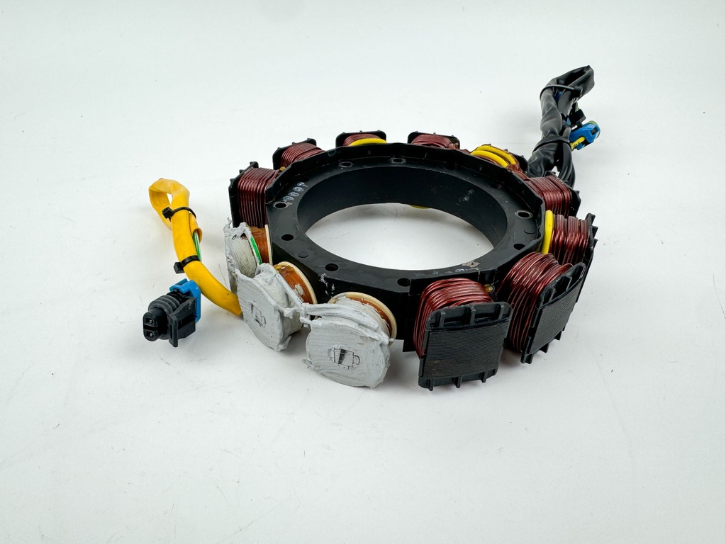 2003 Mercury 150 HP 2 Stroke Outboard Stator Assembly 858404T4 OEM