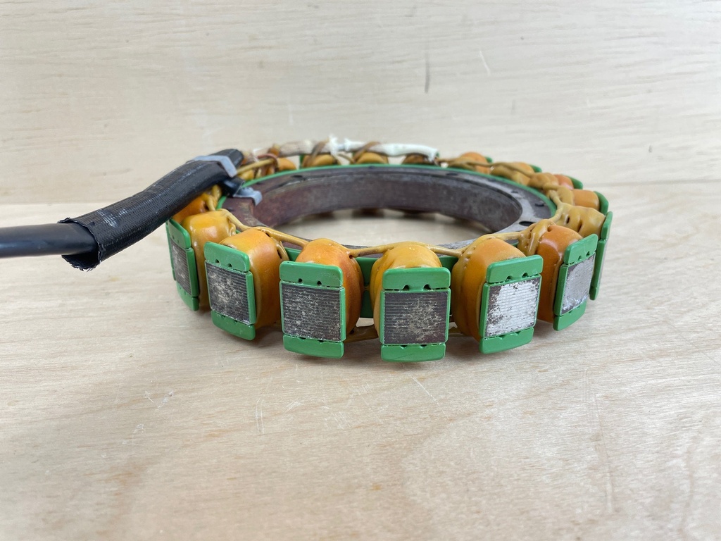 2004 Johnson Suzuki 140HP 4 Stroke Outboard Stator Assembly 32120-90J00 5033819