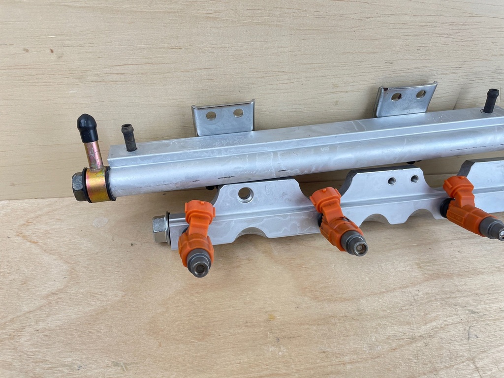 2004 Johnson Suzuki 140HP 4 Stroke Outboard Fuel Inector Set 5033708