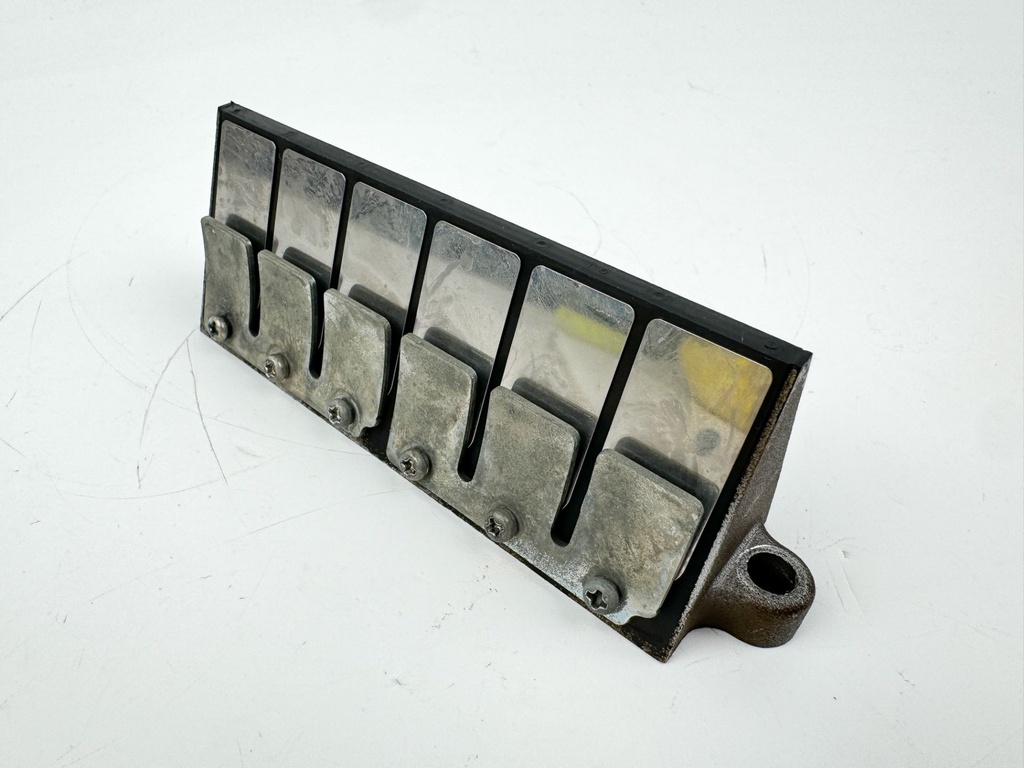 2009 Mercury 75 HP 2 Stroke Outboard Optimax Reed Valve Assembly 828623T4 OEM