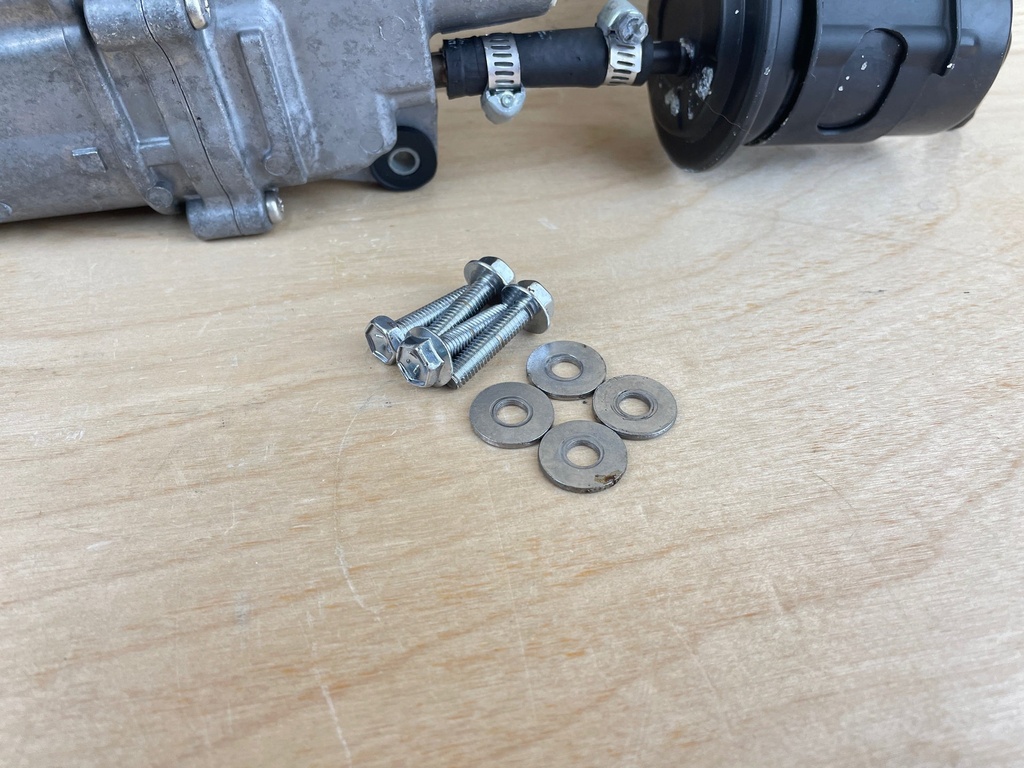 2004 Johnson Suzuki 140HP 4 Stroke Outboard Vapor Separator Tank 5033705