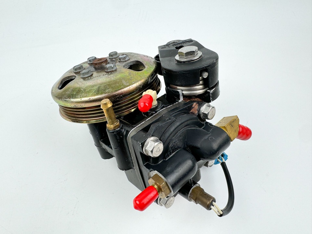 2009 Mercury 75 HP 2 Stroke Outboard Optimax Air Compressor Assembly 854333T11