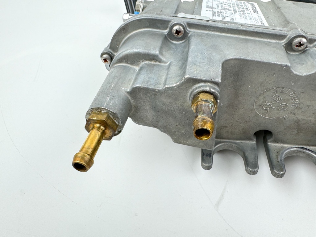 2009 Mercury 75 HP 2 Stroke Outboard Vapor Separator Tank VST 880133T12 OEM