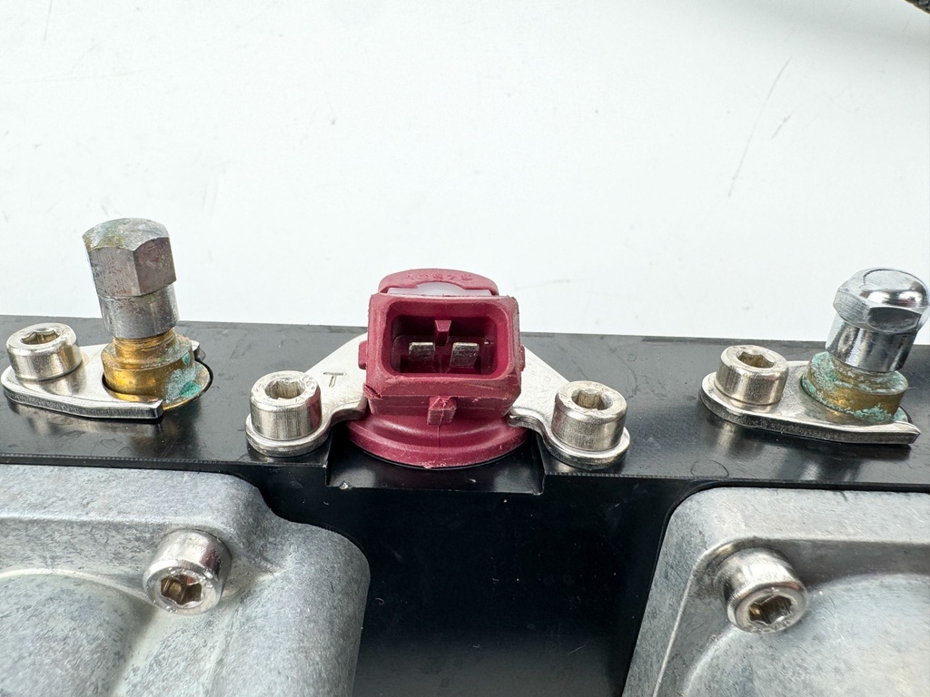 2009 Mercury 75 HP 2 Stroke Outboard Fuel Injector Set W/ Rail 895750T02 OEM