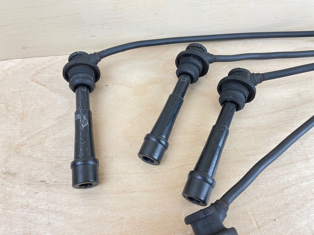 2004 Johnson Suzuki 140HP 4 Stroke Outboard Ignition Coil Set 5033823 5033824