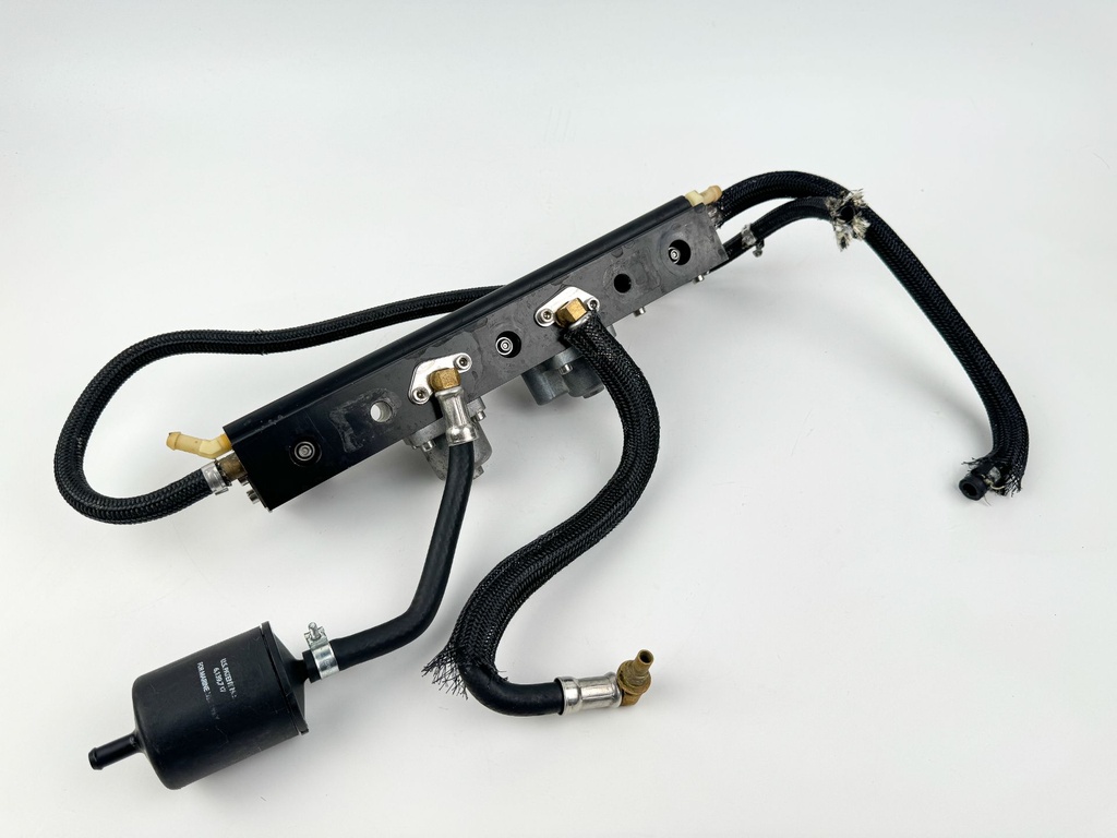 2009 Mercury 75 HP 2 Stroke Outboard Fuel Injector Set W/ Rail 895750T02 OEM