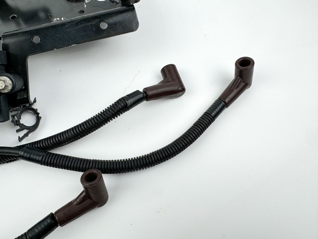 2009 Mercury 75 HP 2 Stroke Outboard Ignition Coil Set W/ Plate 879984T00 OEM