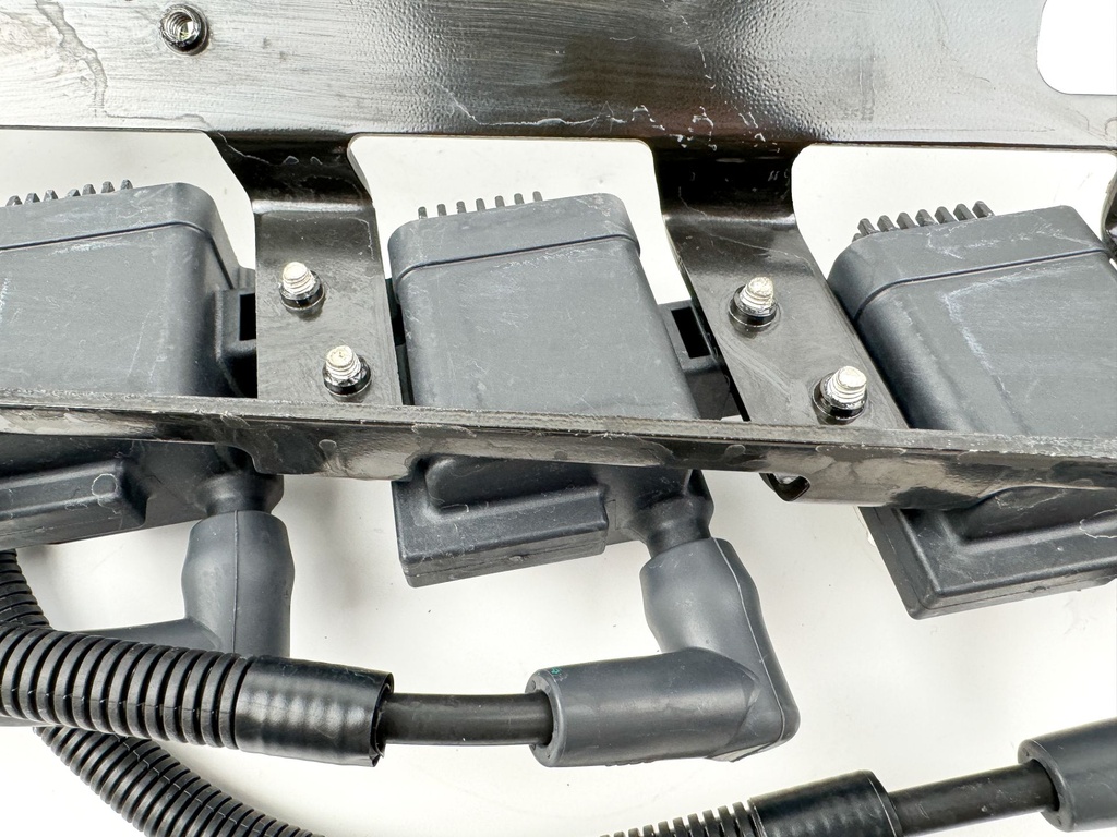 2009 Mercury 75 HP 2 Stroke Outboard Ignition Coil Set W/ Plate 879984T00 OEM