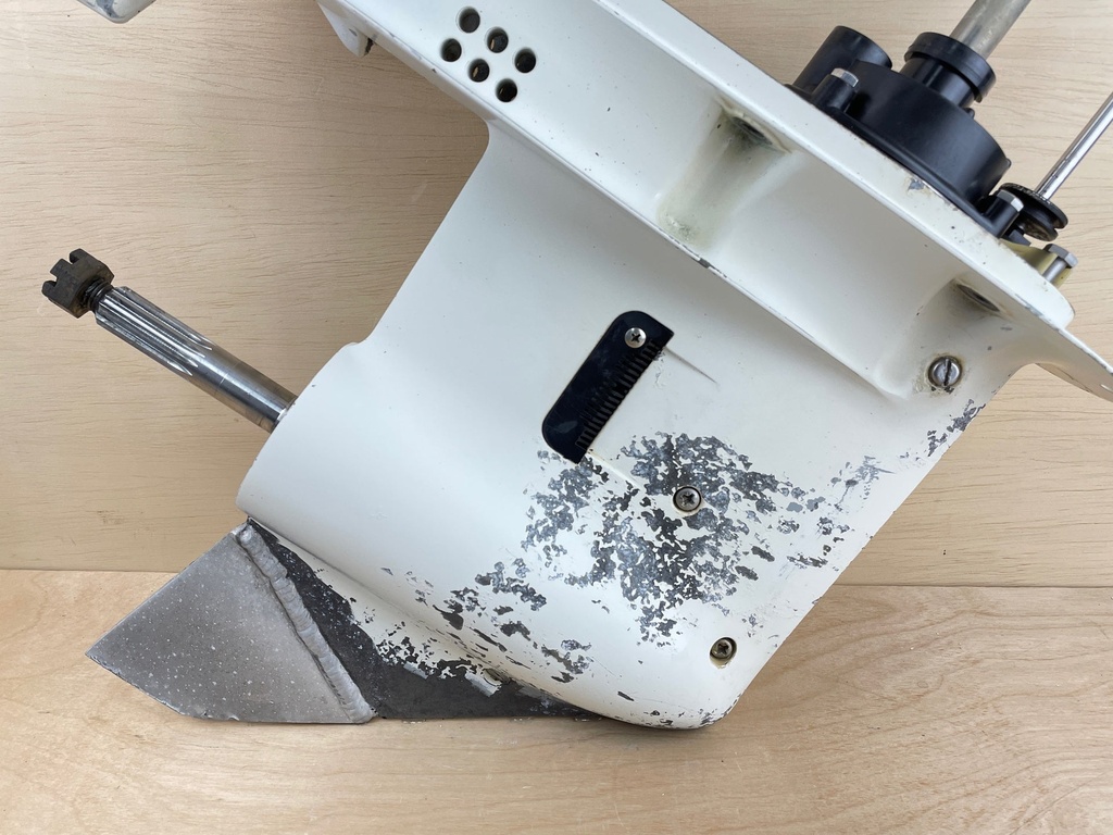 1998 Evinrude Johnson 50HP Outboard 20" Shaft Lower Unit Gearcase Assembly 0435280