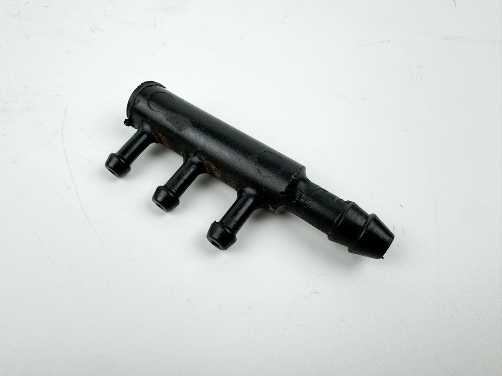 1985-05 Johnson Evinrude 25 28 30 35 40 45 48 50 55 HP Fuel Manifold 5004610