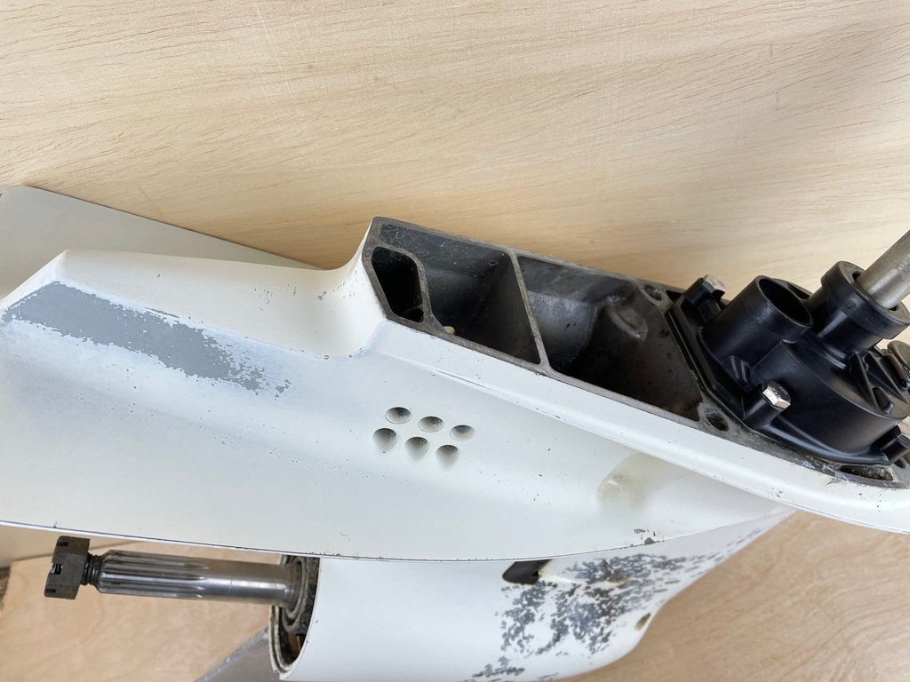 1998 Evinrude Johnson 50HP Outboard 20" Shaft Lower Unit Gearcase Assembly 0435280