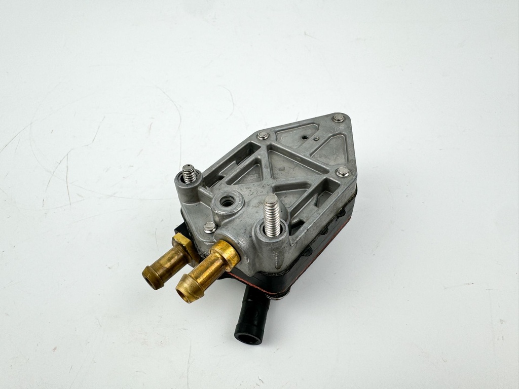 1996 Johnson 50 HP 2 Stroke Outboard Fuel Pump 0438557 OEM