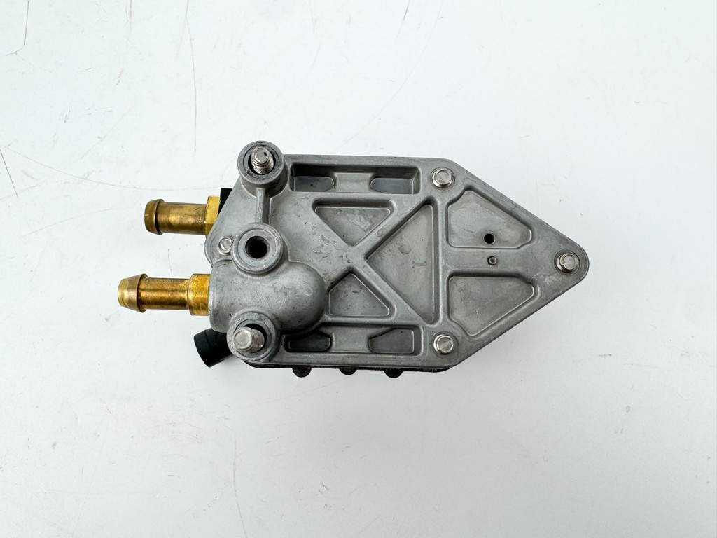 1996 Johnson 50 HP 2 Stroke Outboard Fuel Pump 0438557 OEM