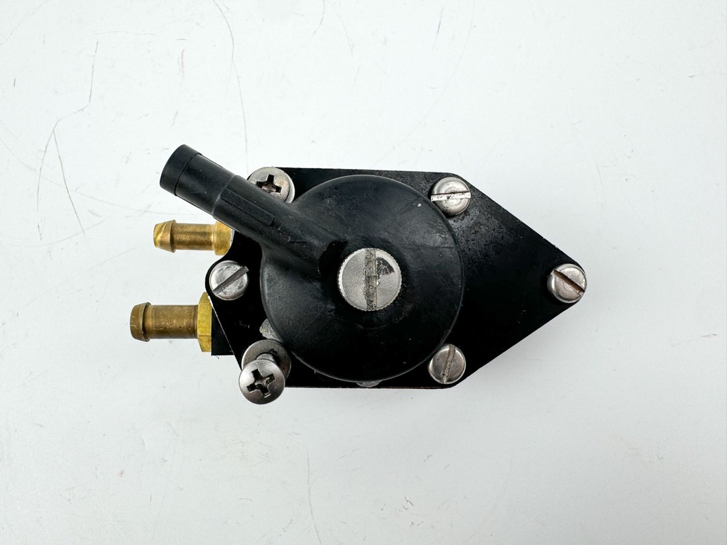 1996 Johnson 50 HP 2 Stroke Outboard Fuel Pump 0438557 OEM