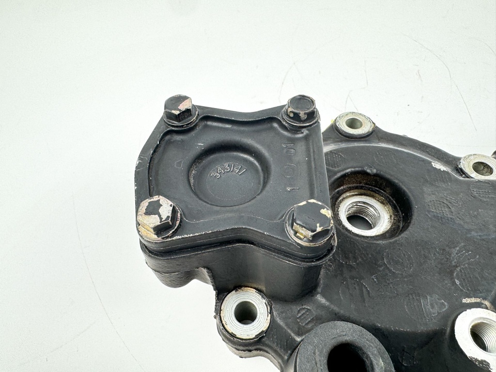 1996 Johnson 50 HP 2 Stroke Outboard Cylinder Head 0340100 OEM