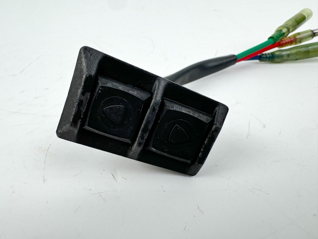 1996 Johnson 50 HP 2 Stroke Outboard Trim Switch 0585146 OEM