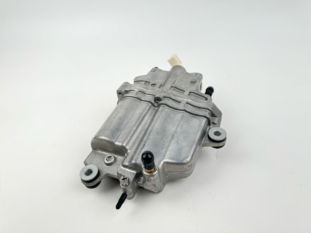 Suzuki DF 90 100 115 140 HP Outboard VST Fuel Vapor Separator 15600-90J00