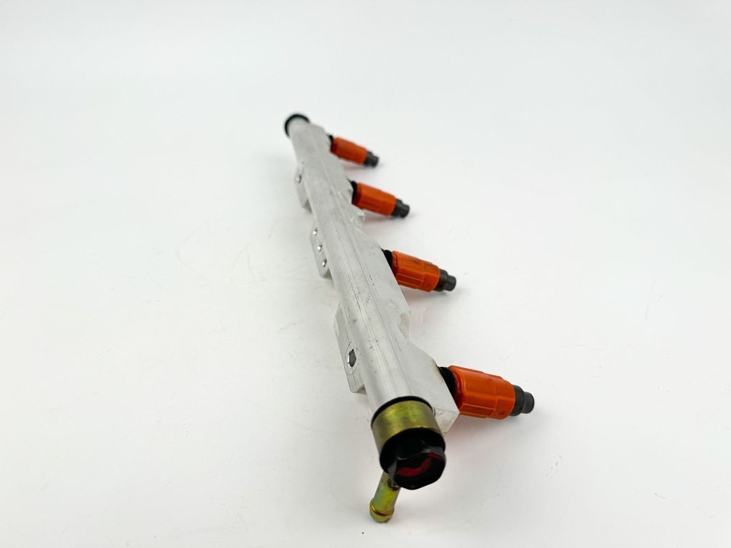 2007 Suzuki 115 HP 4 Stroke Outboard Fuel Injector Set W/ Rail 33410-90J00