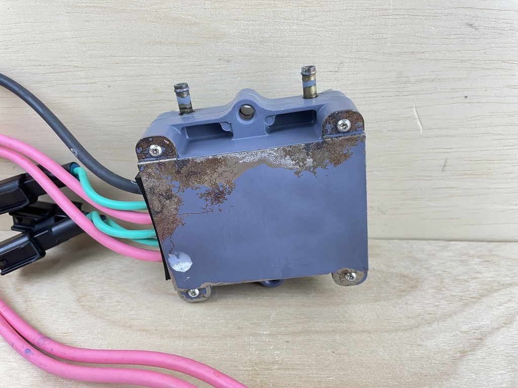 2006 Yamaha 250HP 4 Stroke Outboard Rectifier & Regulator Assembly 6P2-81960-03-00