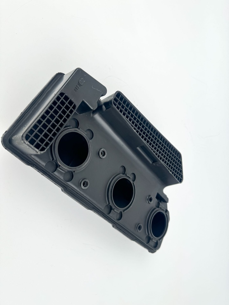 2006 Yamaha 90 HP 2 Stroke Outboard Intake Air Silencer Assembly 6H1-14440-02-00 OEM