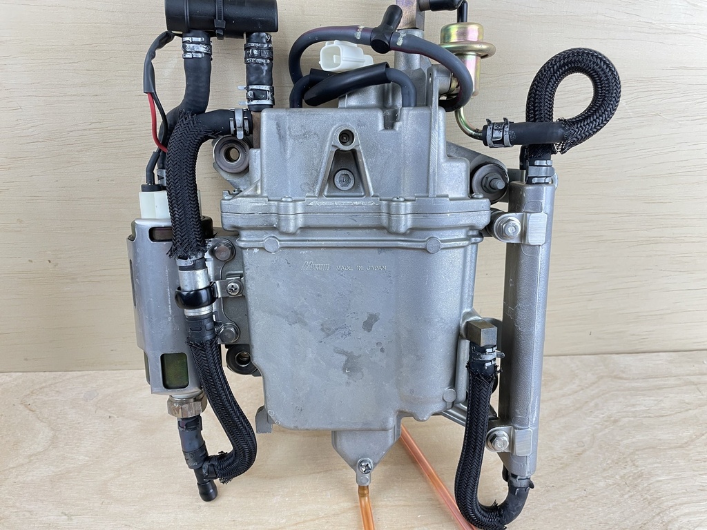 Yamaha 250HP 3.3L Outboard Float Chamber Assembly Fuel Pump 6P2-14180-03-00