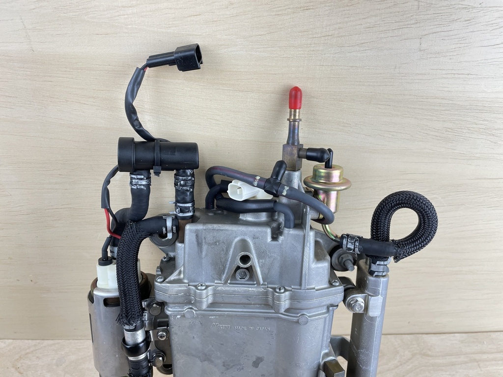 Yamaha 250HP 3.3L Outboard Float Chamber Assembly Fuel Pump 6P2-14180-03-00