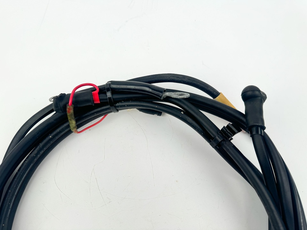 2006 Yamaha 90 HP 2 Stroke Outboard Battery Cables 6H0-82105-J1-00 OEM