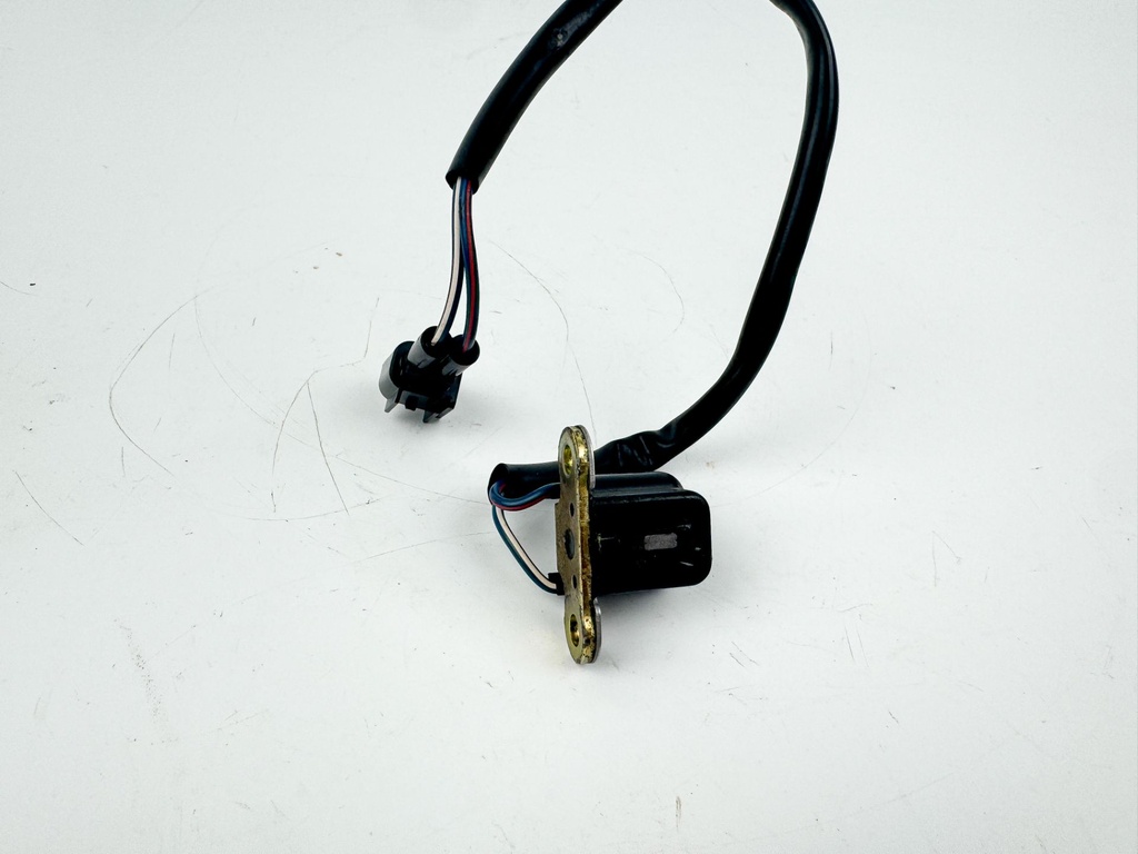 2006 Yamaha 90 HP 2 Stroke Outboard Crankshaft Position Sensor CPS 6H2-85895-01-00 OEM
