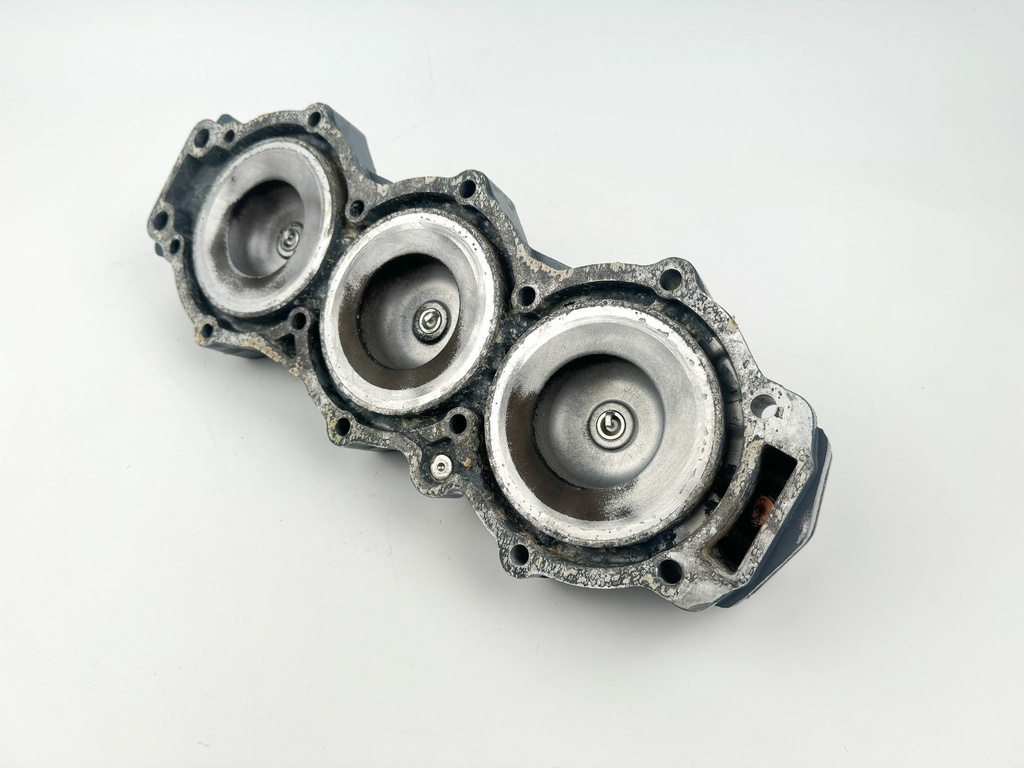 2006 Yamaha 90 HP 2 Stroke Outboard Cylinder Head Set 6H1-11111-01-1S OEM