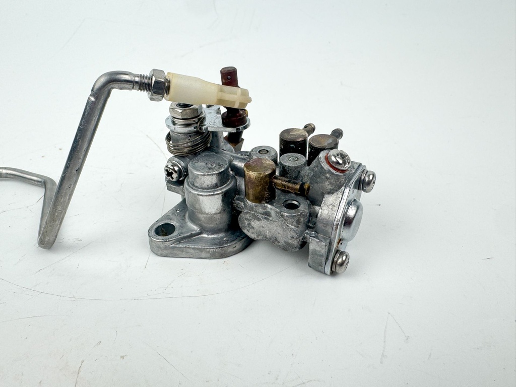 2006 Yamaha 90 HP 2 Stroke Outboard Oil Pump 6H1-13200-02-00 OEM