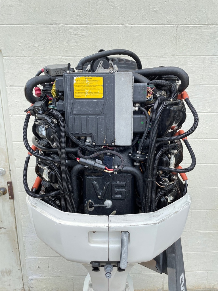 2000 Evinrude 200HP 3.3L 25" Outboard 25" - 2 Stroke