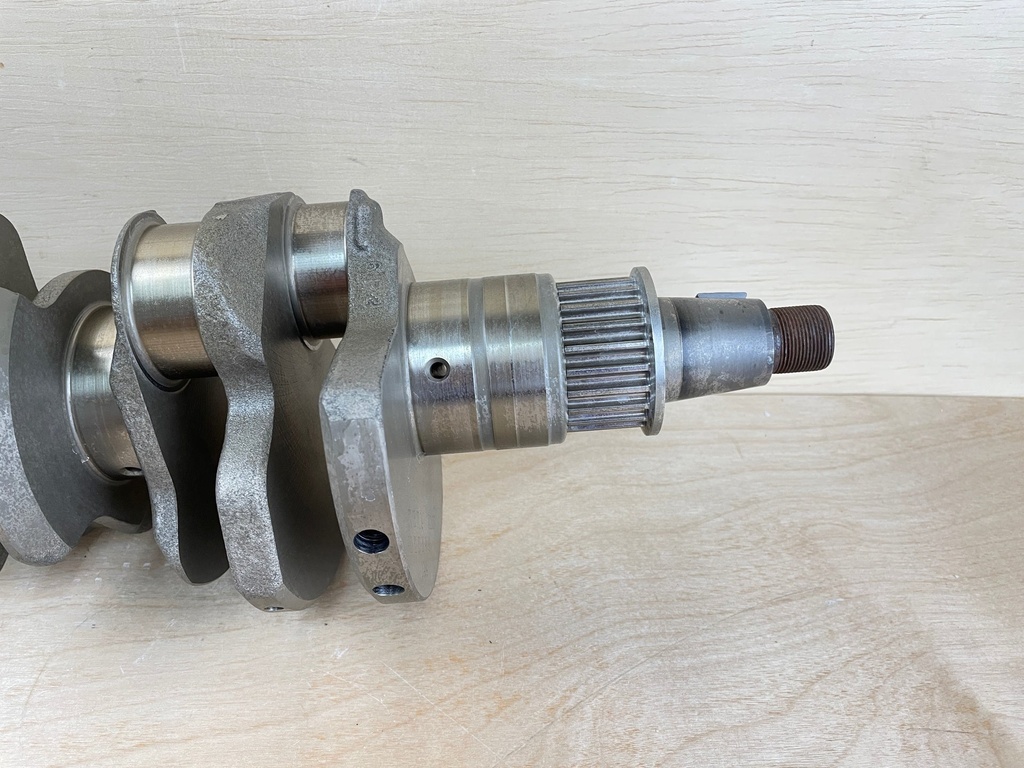 2006 Yamaha 250HP 4 Stroke Outboard Engine Crankshaft Assembly 99999-04012-00