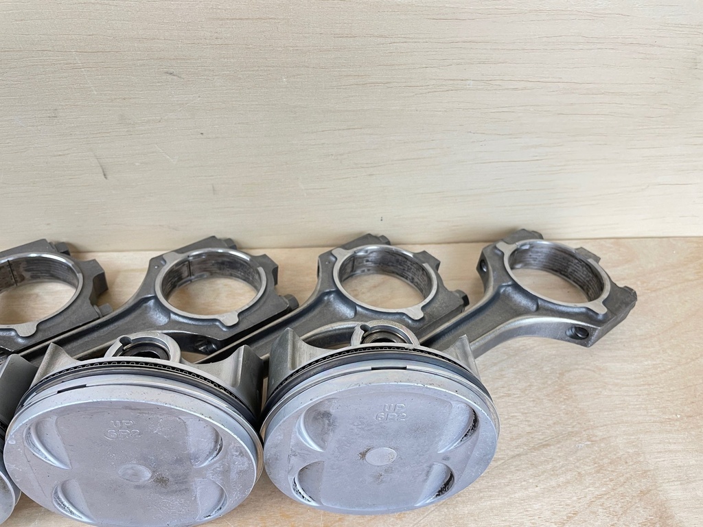 2006 Yamaha 250HP 4 Stroke Outboard Standard Piston Assembly Set 6P2-11631-01-93