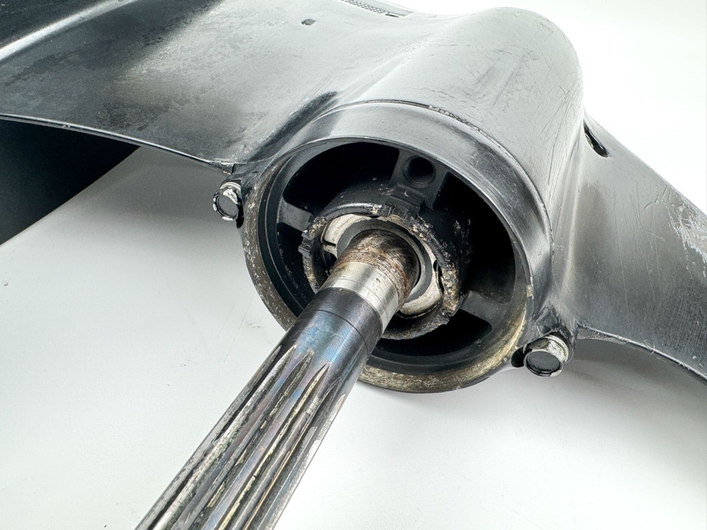 2001-18 Suzuki 115 140 HP 4 Stroke Outboard 25" XL Lower Unit Gear Case