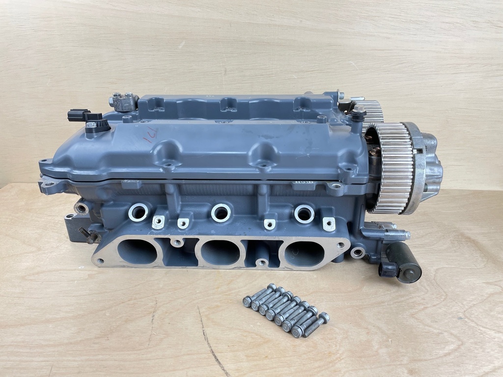 2006 Yamaha 250HP 3.3L 4 Stroke Starboard Cylinder Head 6P2-11110-01-94