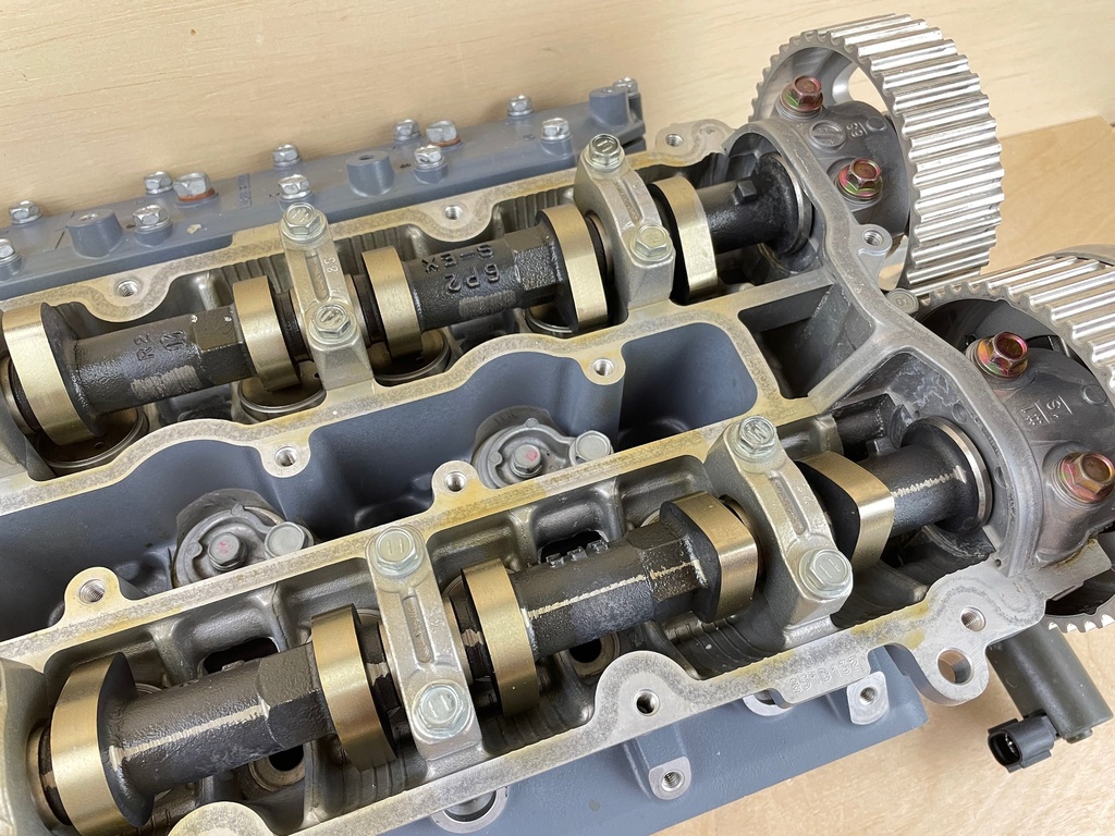 2006 Yamaha 250HP 3.3L 4 Stroke Starboard Cylinder Head 6P2-11110-01-94