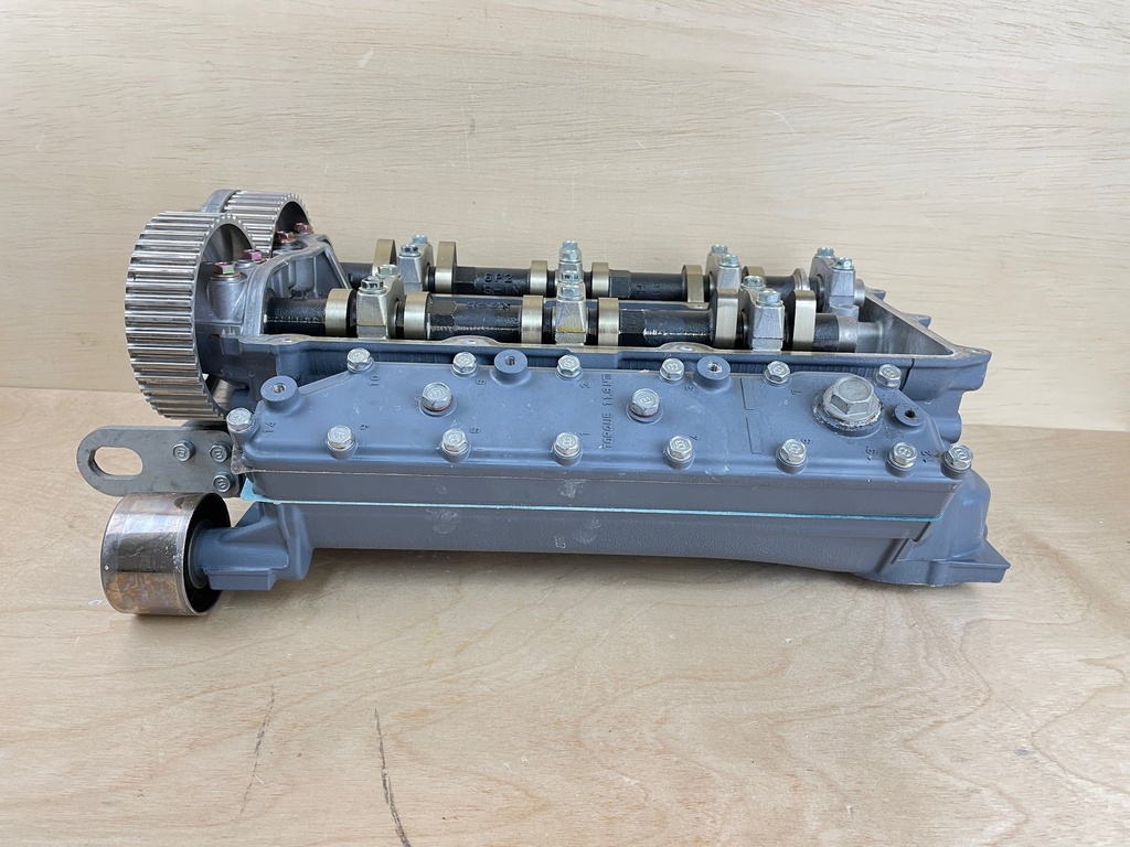 2006 Yamaha 250HP 3.3L 4 Stroke Starboard Cylinder Head 6P2-11110-01-94