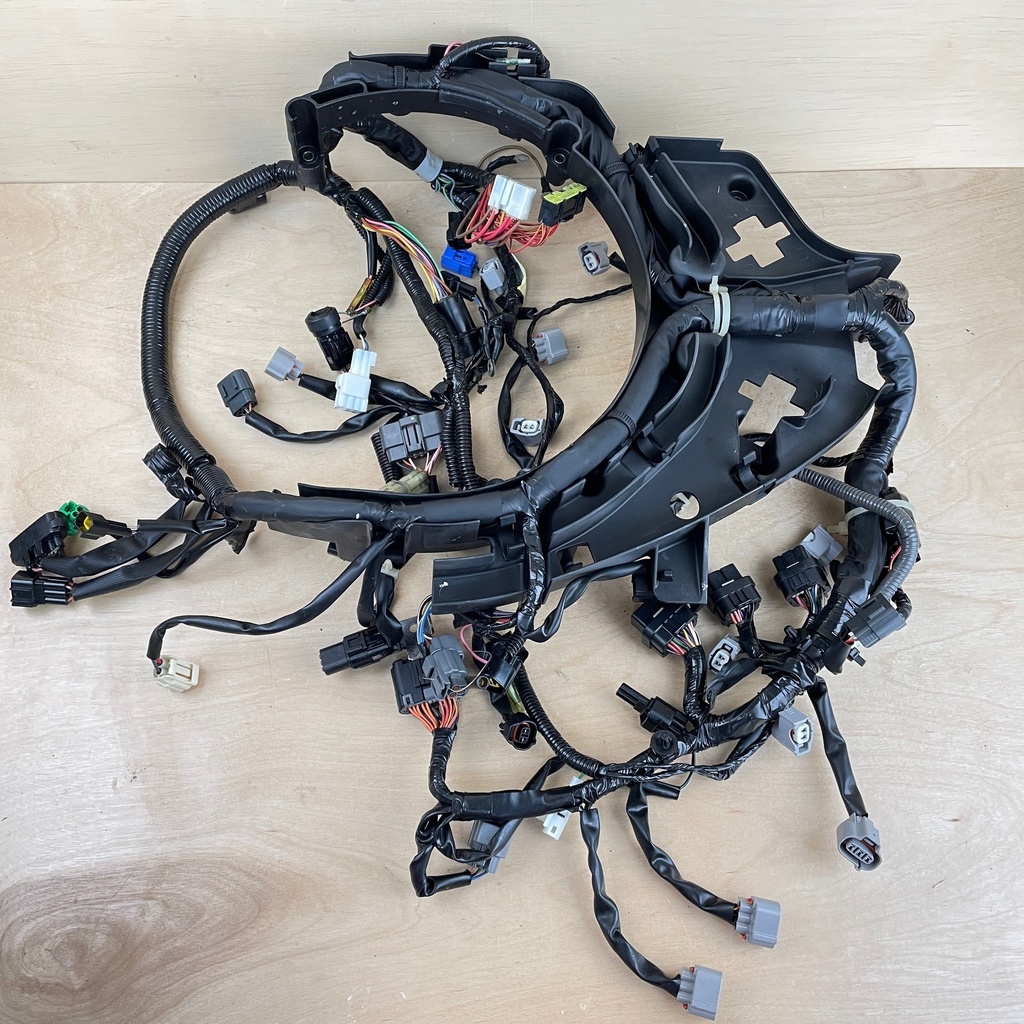 2007 Yamaha 250HP 4 Stroke Outboard Engine Wiring Harness 6P2-82590-30-00