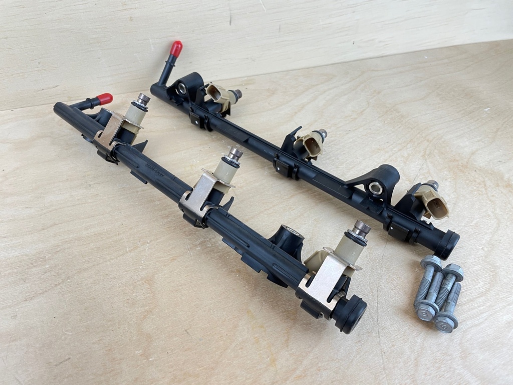 Yamaha 3.3L 250HP 4 Stroke Outboard Engine Fuel Injector Set 6P2-13160-11-00 6P2-13160-10-00