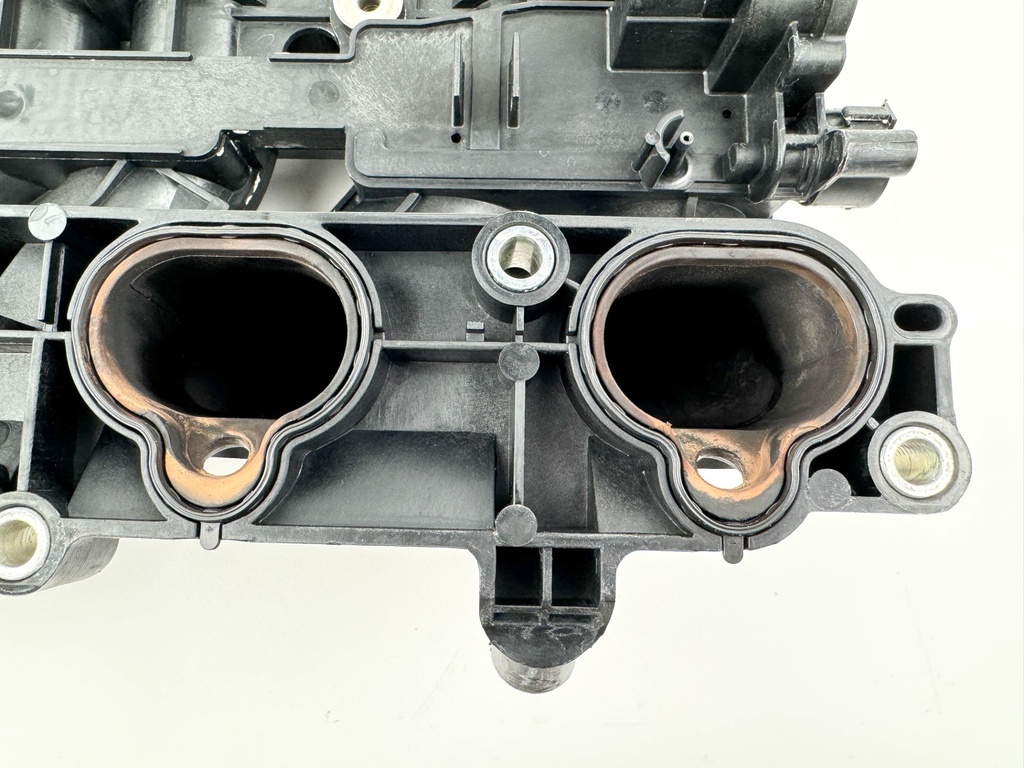 2011 Yamaha 150 HP 4 Stroke Outboard Intake Manifold & Throttle Body 63P-13641-00-00 OEM