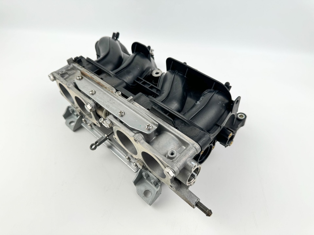 2011 Yamaha 150 HP 4 Stroke Outboard Intake Manifold & Throttle Body 63P-13641-00-00 OEM