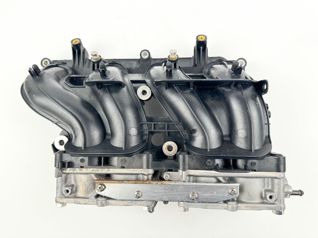 2011 Yamaha 150 HP 4 Stroke Outboard Intake Manifold & Throttle Body 63P-13641-00-00 OEM