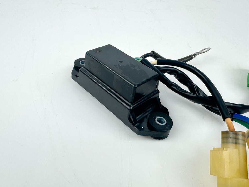 2007 Honda 150 HP 4 Stroke Outboard Trim Tilt Relay 38550-ZY6-003 OEM