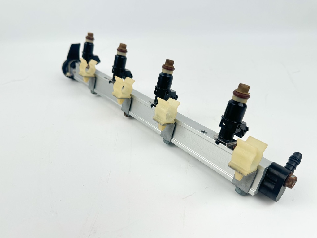 2007 Honda 150 HP 4 Stroke Outboard Fuel Injector Set W/ Rail 16450-ZY6-003 OEM