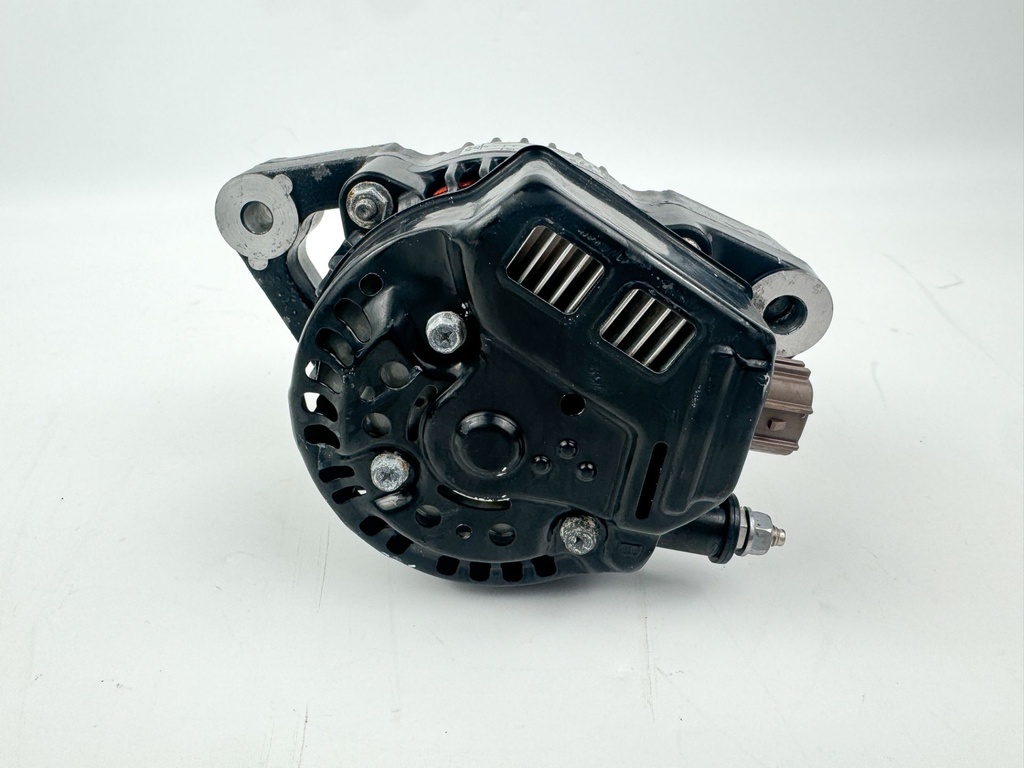 2007 Honda 150 HP 4 Stroke Outboard Alternator 31630-ZY6-013 OEM