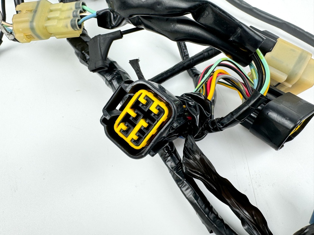 2005 Honda 90 HP 4 Stroke Outboard Engine Wire Harness 32520-ZW1-000 OEM