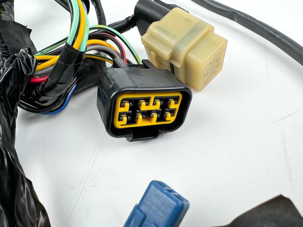 2005 Honda 90 HP 4 Stroke Outboard Engine Wire Harness 32520-ZW1-000 OEM