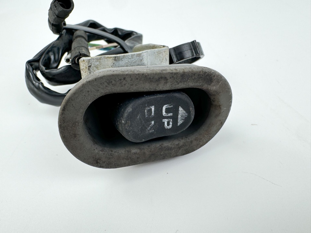 2005 Honda 90 HP 4 Stroke Outboard Trim Switch 35640-ZW1-023 OEM